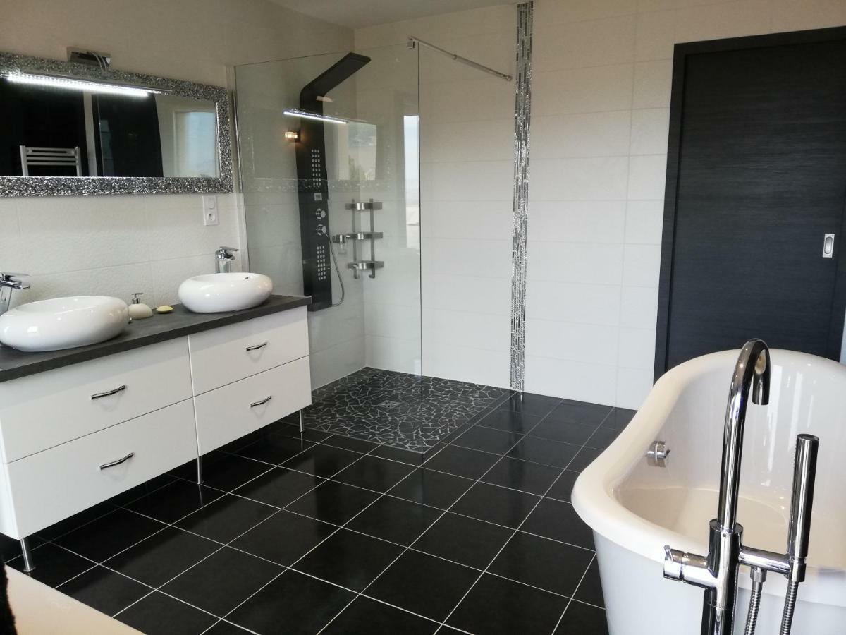 Chambres D'Hotes Luxe Et Serenite Theize Экстерьер фото